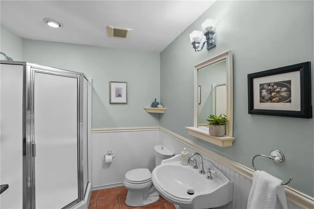 71 Mohawk Drive Portsmouth RI 02871