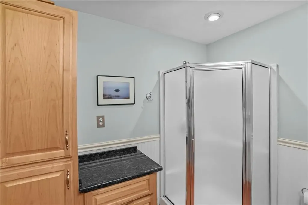 71 Mohawk Drive Portsmouth RI 02871
