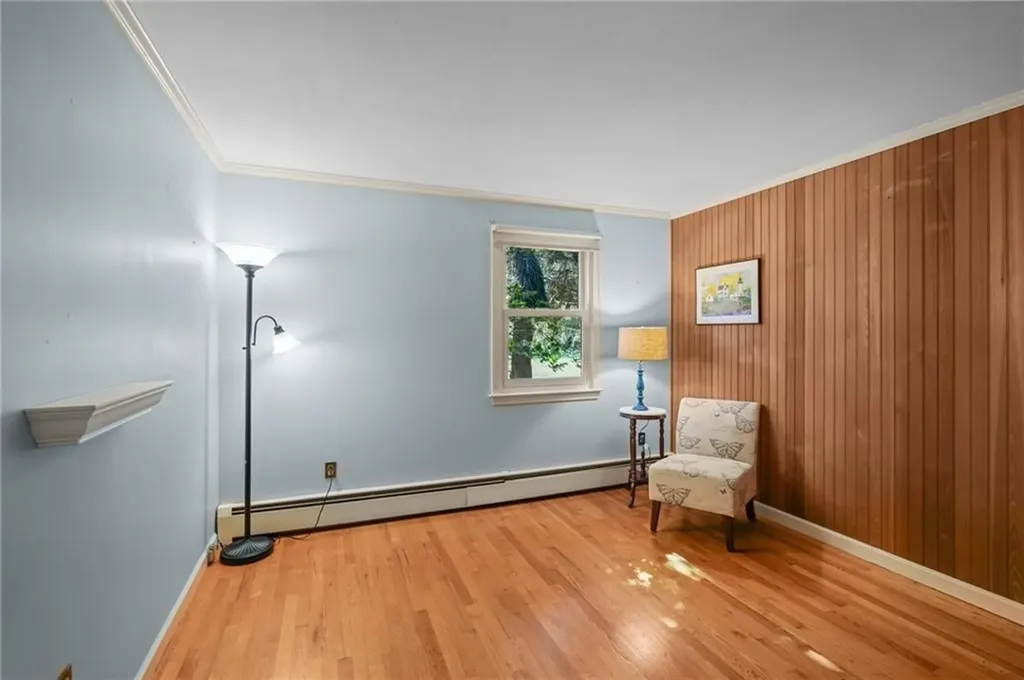 71 Mohawk Drive Portsmouth RI 02871