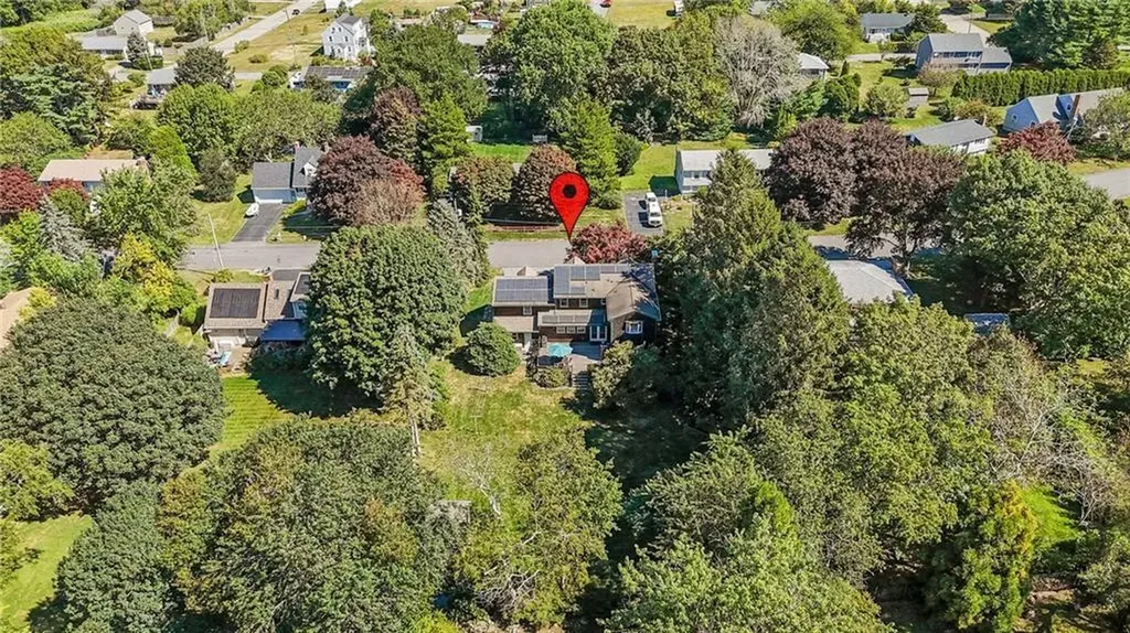 71 Mohawk Drive Portsmouth RI 02871