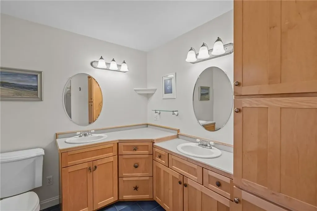 71 Mohawk Drive Portsmouth RI 02871