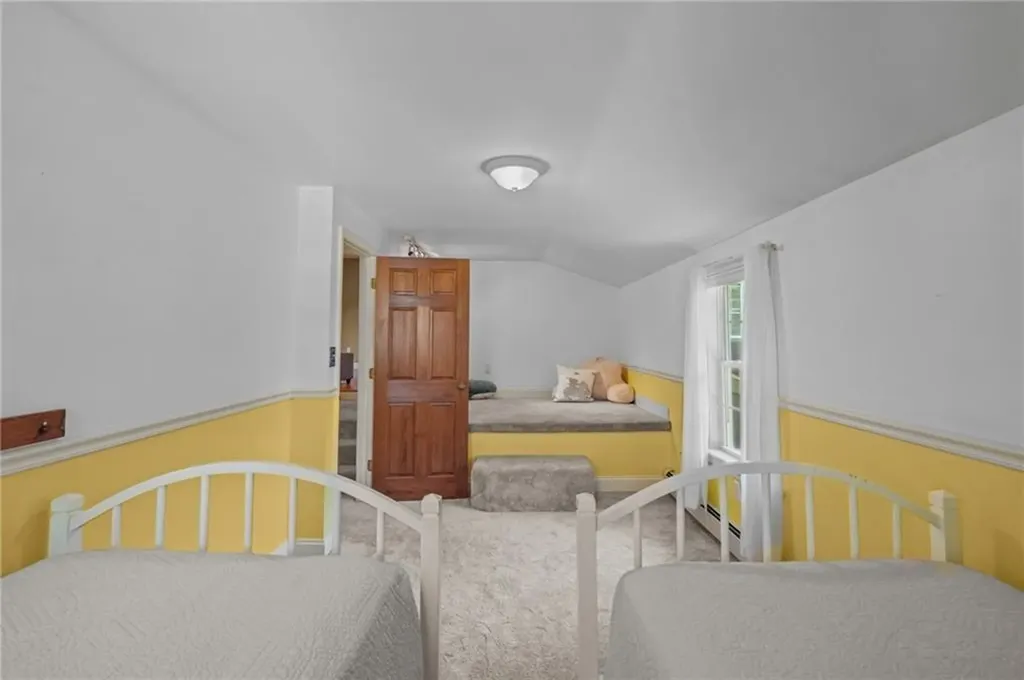 71 Mohawk Drive Portsmouth RI 02871