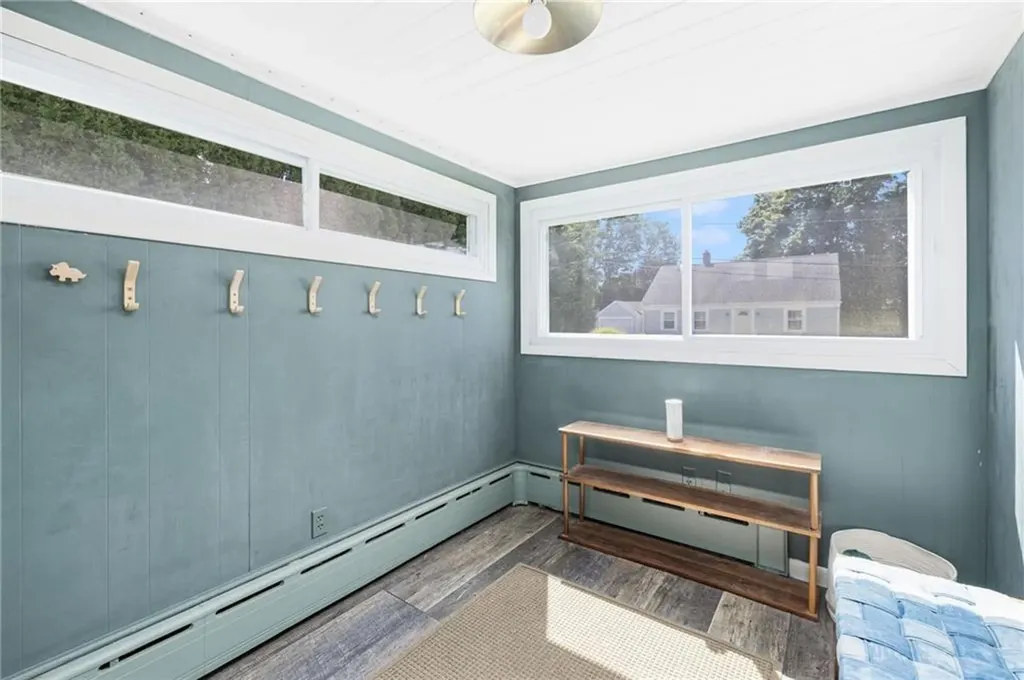 16 Reed Street Tiverton RI 02878