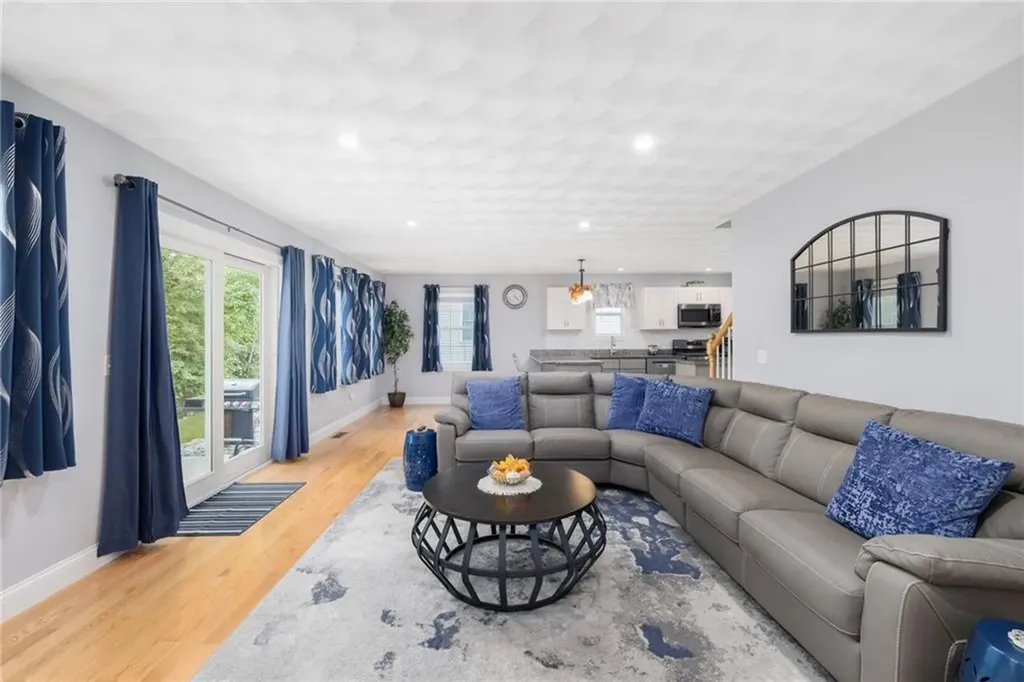 8 Lily Lane West Warwick RI 02893