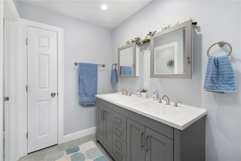 8 Lily Lane West Warwick RI 02893