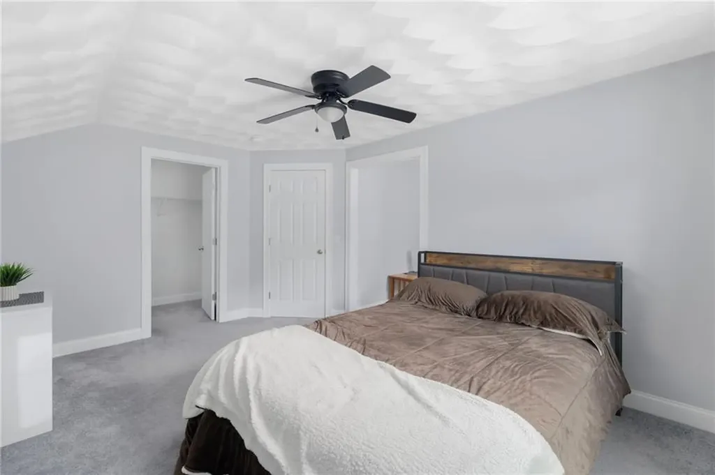 8 Lily Lane West Warwick RI 02893