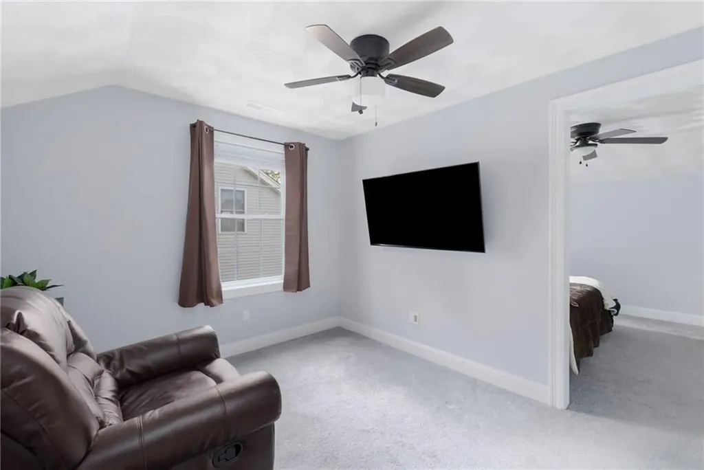 8 Lily Lane West Warwick RI 02893