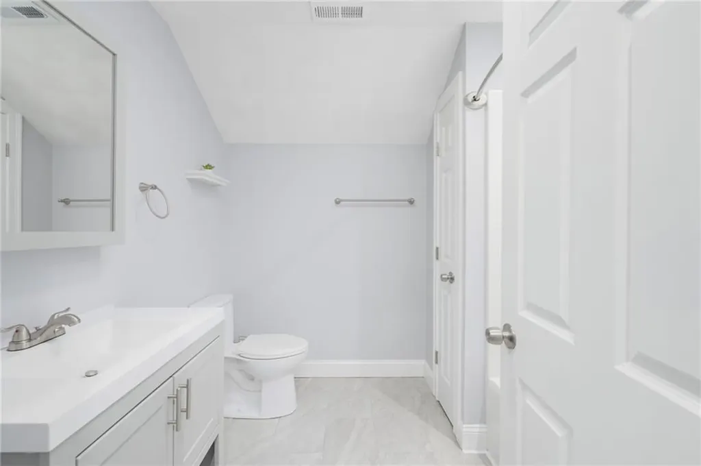 8 Lily Lane West Warwick RI 02893