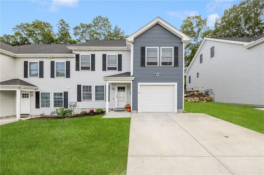 8 Lily Lane West Warwick RI 02893