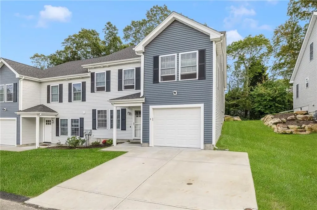 8 Lily Lane West Warwick RI 02893