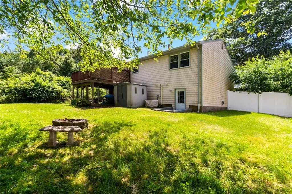 11 Tupelo Trail Narragansett RI 02882