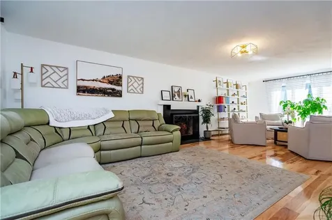 106 Winsor Avenue Johnston RI 02919