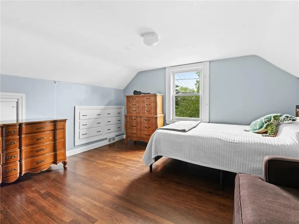 25 Woodbine Street East Providence RI 02915