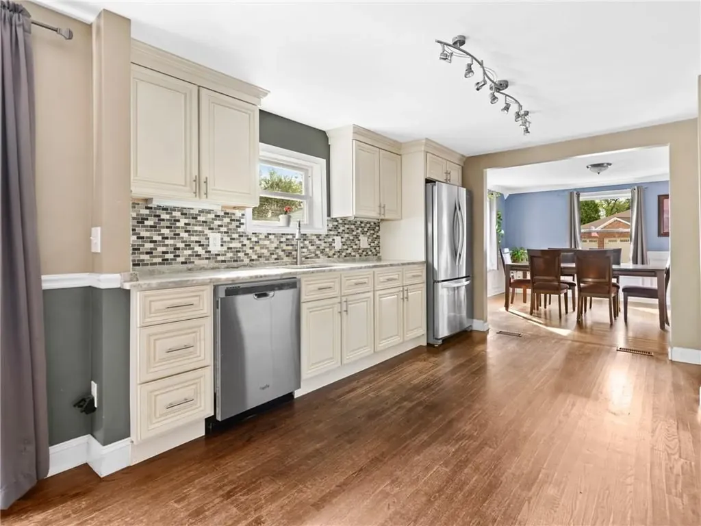 25 Woodbine Street East Providence RI 02915