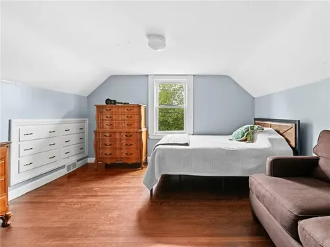 25 Woodbine Street East Providence RI 02915