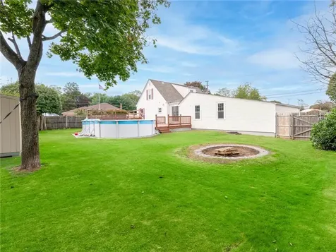 25 Woodbine Street East Providence RI 02915