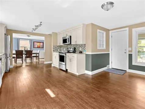 25 Woodbine Street East Providence RI 02915