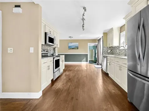 25 Woodbine Street East Providence RI 02915