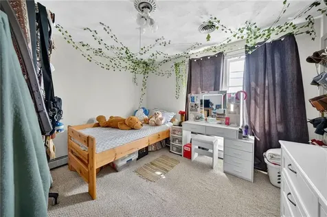 24 Iris Lane North Providence RI 02911