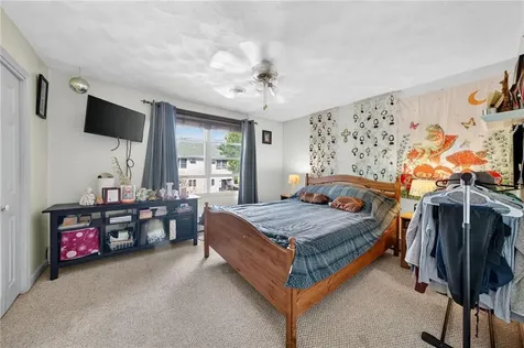 24 Iris Lane North Providence RI 02911