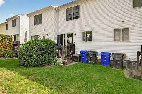 24 Iris Lane North Providence RI 02911