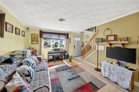 24 Iris Lane North Providence RI 02911