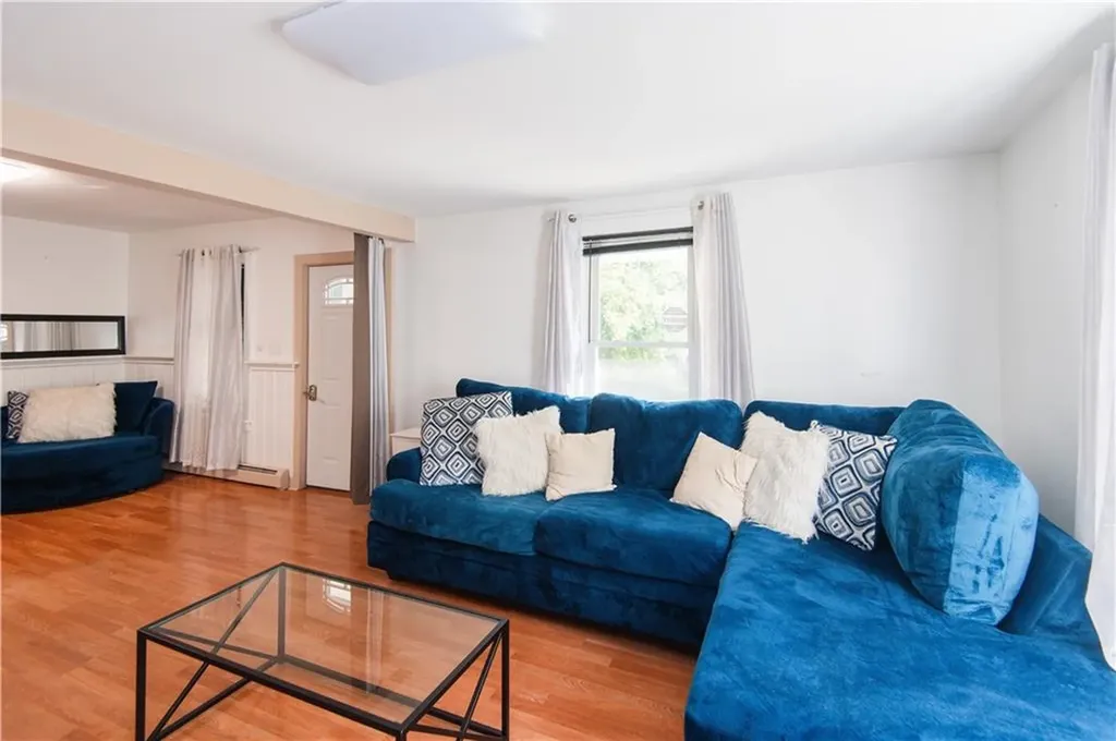 394 Third Avenue Woonsocket RI 02895