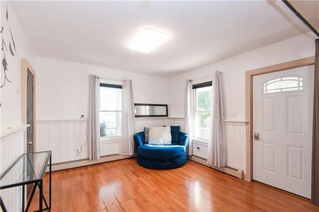 394 Third Avenue Woonsocket RI 02895