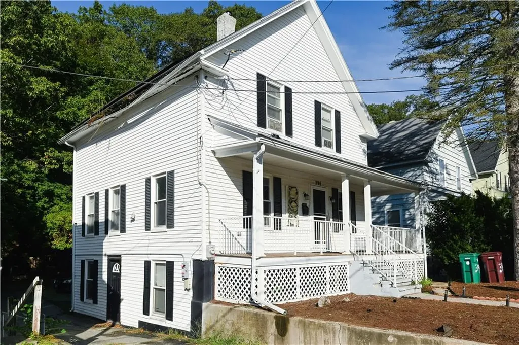 394 Third Avenue Woonsocket RI 02895