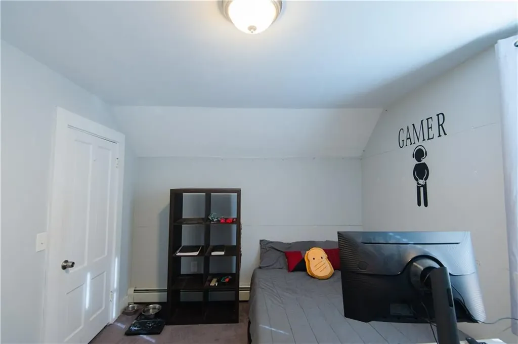 394 Third Avenue Woonsocket RI 02895