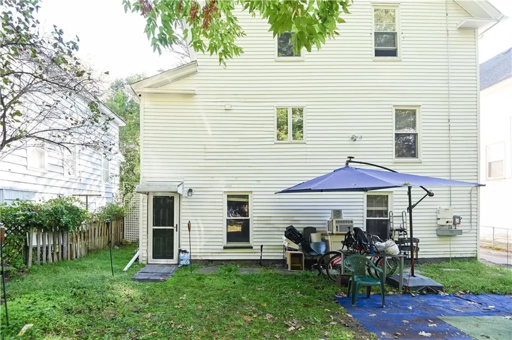 394 Third Avenue Woonsocket RI 02895