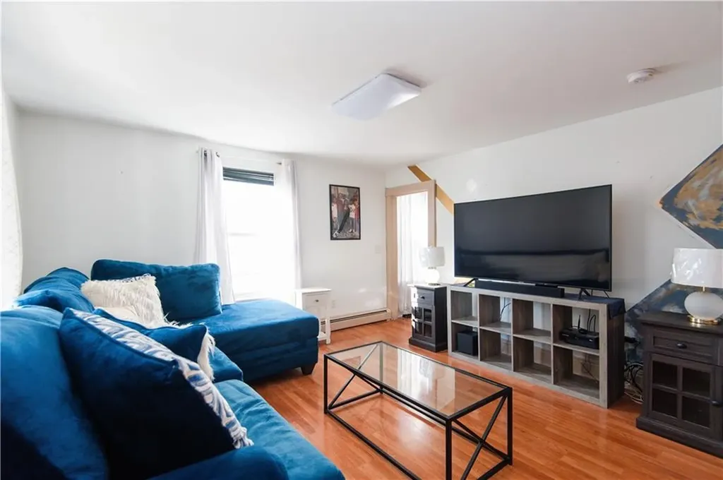 394 Third Avenue Woonsocket RI 02895