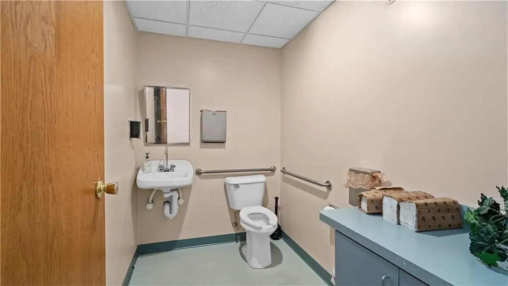 1429 Warwick Avenue Warwick RI 02888