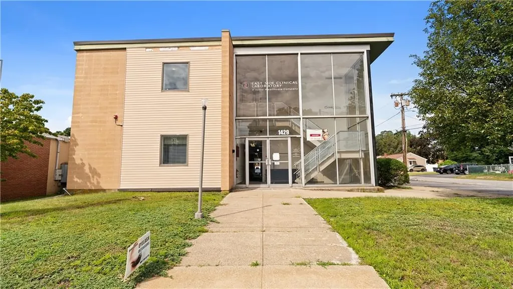 1429 Warwick Avenue Warwick RI 02888