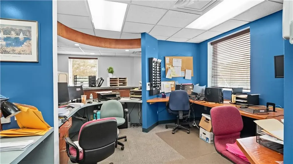 1429 Warwick Avenue Warwick RI 02888