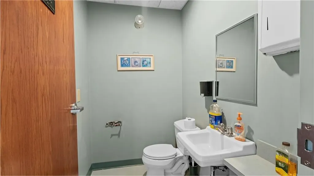 1429 Warwick Avenue Warwick RI 02888