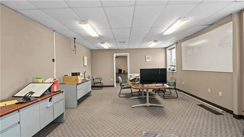 1429 Warwick Avenue Warwick RI 02888