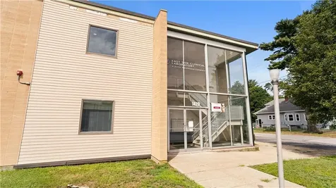 1429 Warwick Avenue Warwick RI 02888