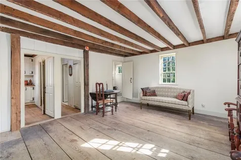 16 Tanyard Lane Glocester RI 02814