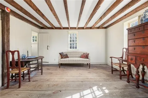 16 Tanyard Lane Glocester RI 02814