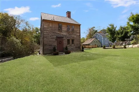 16 Tanyard Lane Glocester RI 02814