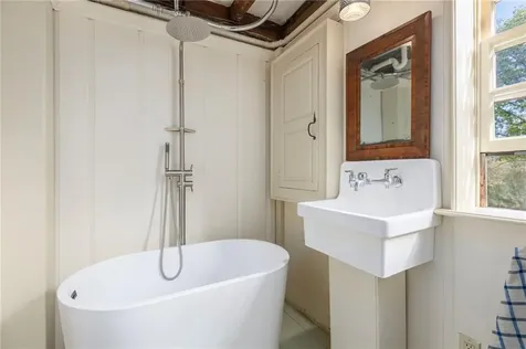 16 Tanyard Lane Glocester RI 02814