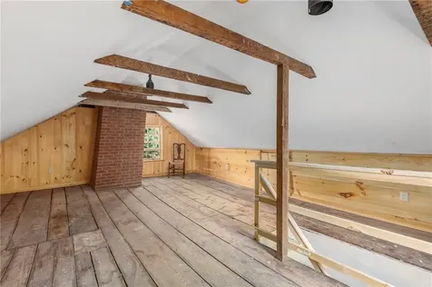 16 Tanyard Lane Glocester RI 02814