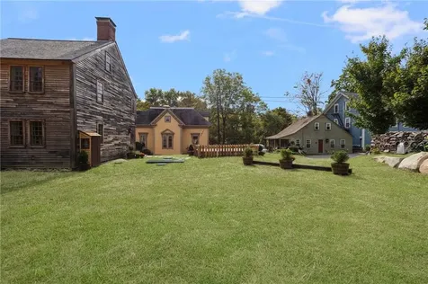 16 Tanyard Lane Glocester RI 02814