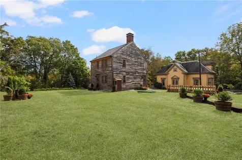 16 Tanyard Lane Glocester RI 02814