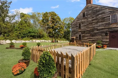 16 Tanyard Lane Glocester RI 02814