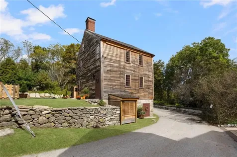 16 Tanyard Lane Glocester RI 02814