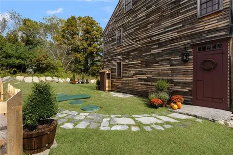 16 Tanyard Lane Glocester RI 02814