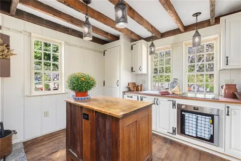 16 Tanyard Lane Glocester RI 02814