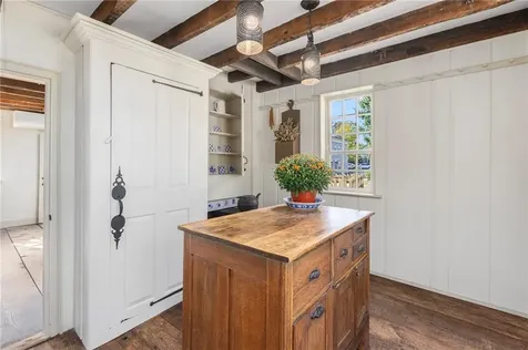 16 Tanyard Lane Glocester RI 02814